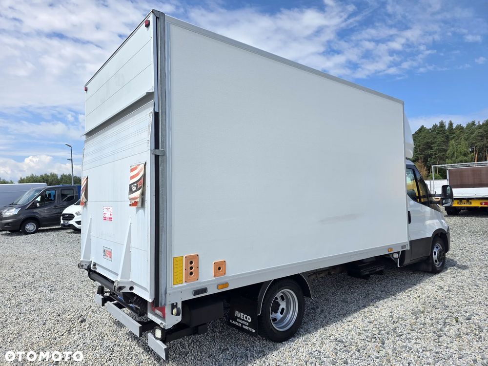 Iveco IVECO 35-180 3.0 HPI 180 KONNY KONTENER 4.2 M WINDA KLIMA 8 BIEGÓW HIMATIC WEBASTO BLIŹNIAKI DO 3.5 T WINDA - 5