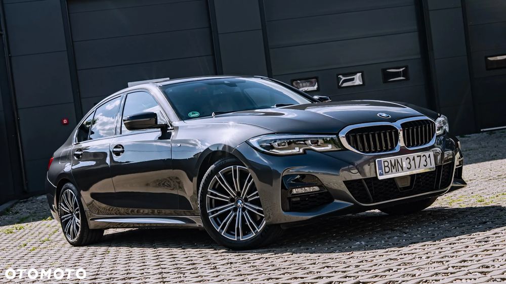 BMW Seria 3 320d M Sport - 12