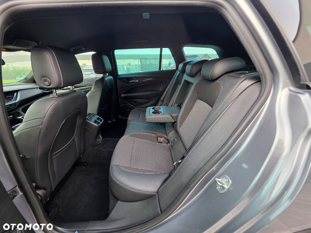 Opel Insignia - 20