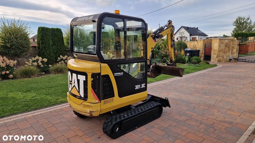 Caterpillar 301.8 C - 10