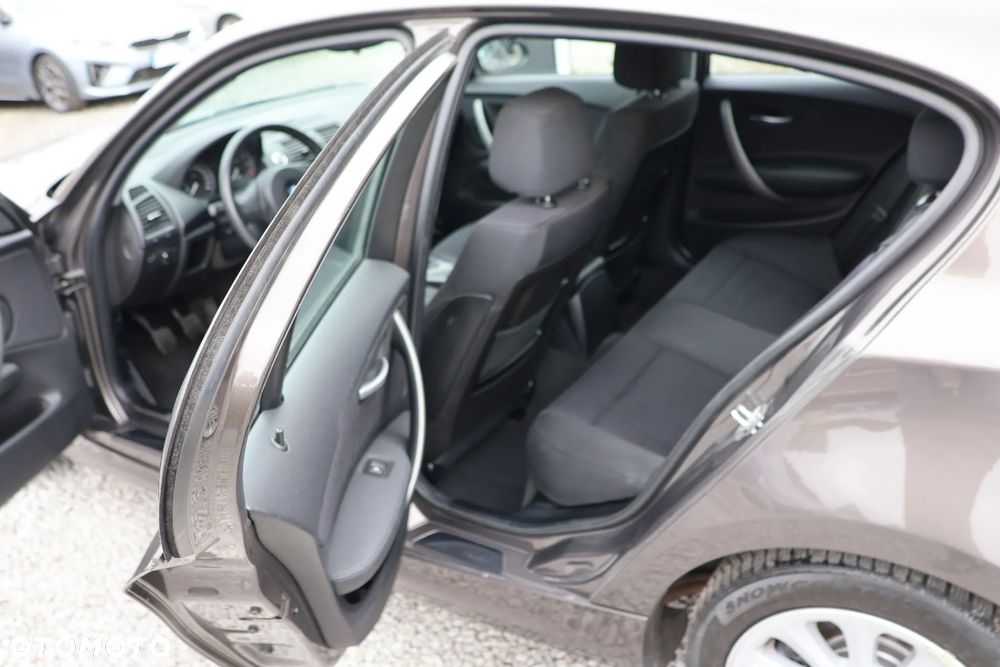 BMW Seria 1 116i - 9
