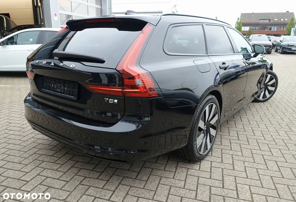 Volvo V90 T8 AWD Plug-In Hybrid Plus Dark - 3