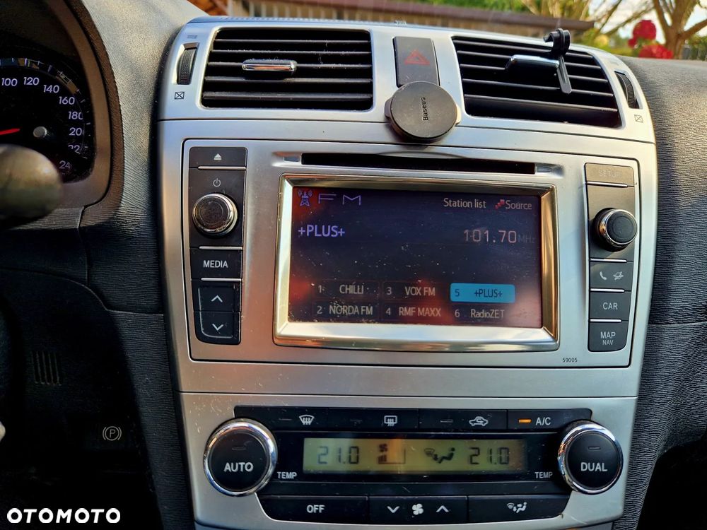 Toyota Avensis 2.0 D-4D Premium - 6