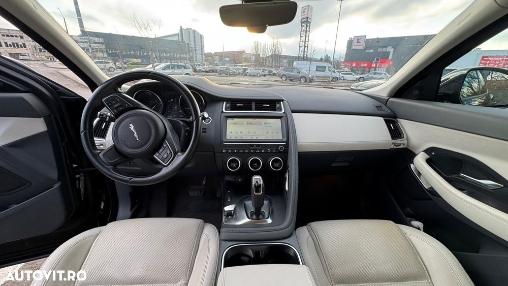 Jaguar E-Pace D150 AWD S - 9