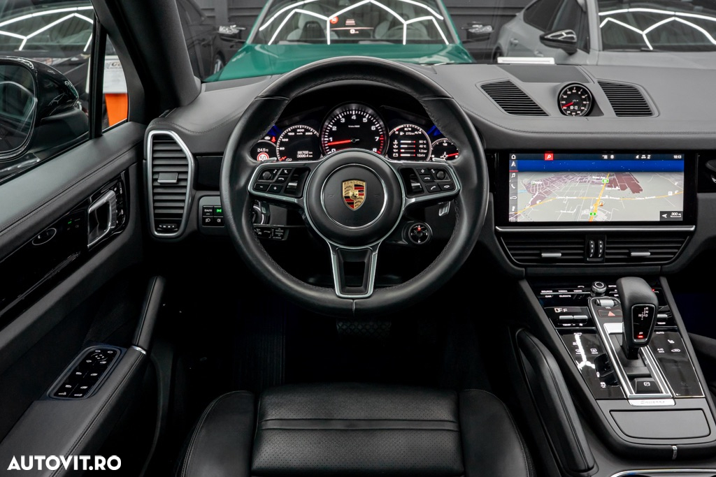 Porsche Cayenne Coupe Standard - 10