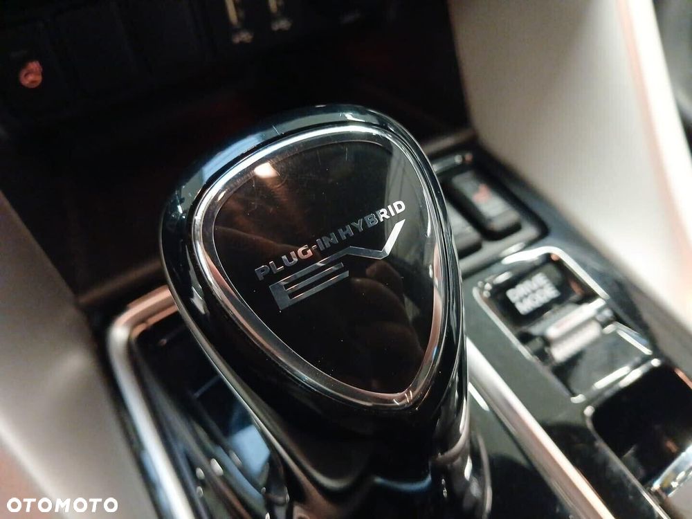 Mitsubishi Eclipse Cross - 19