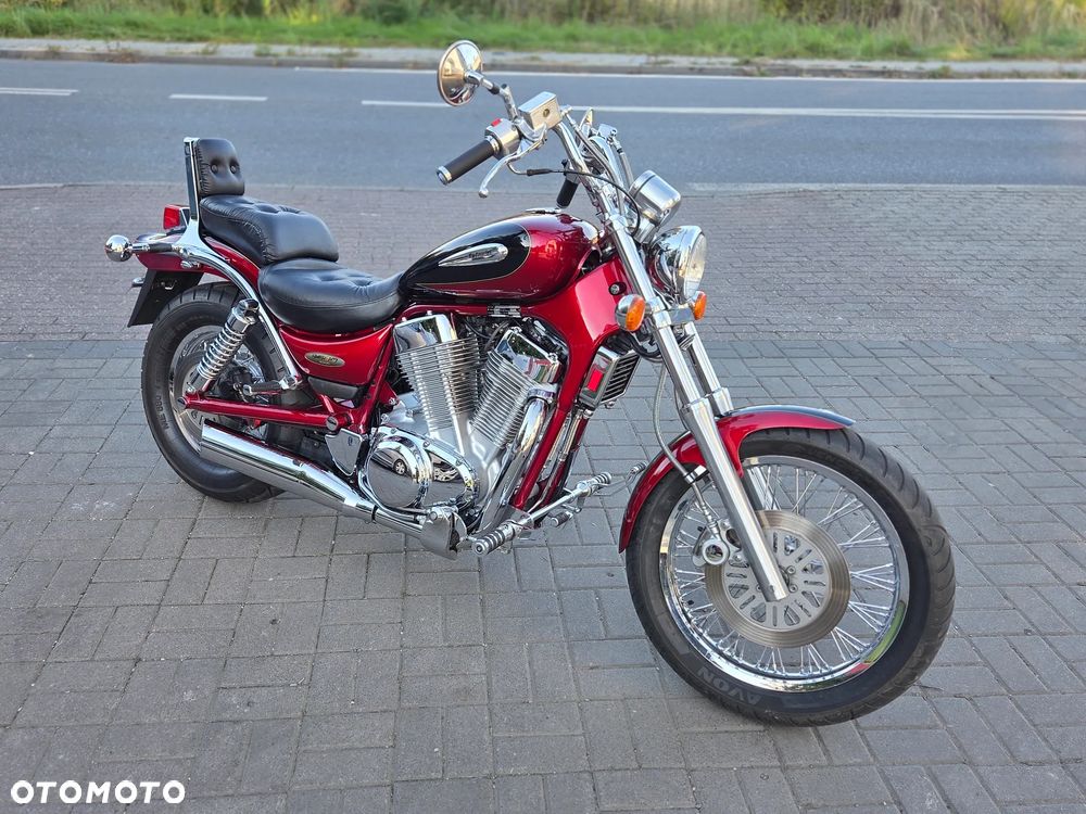 Suzuki Intruder