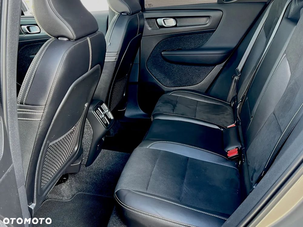 Volvo XC 40 T4 AWD Geartronic R-Design - 17