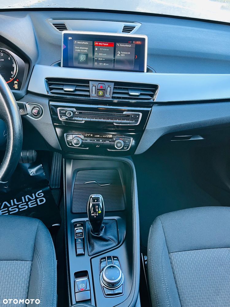 BMW X1 sDrive18d Business Edition - 32