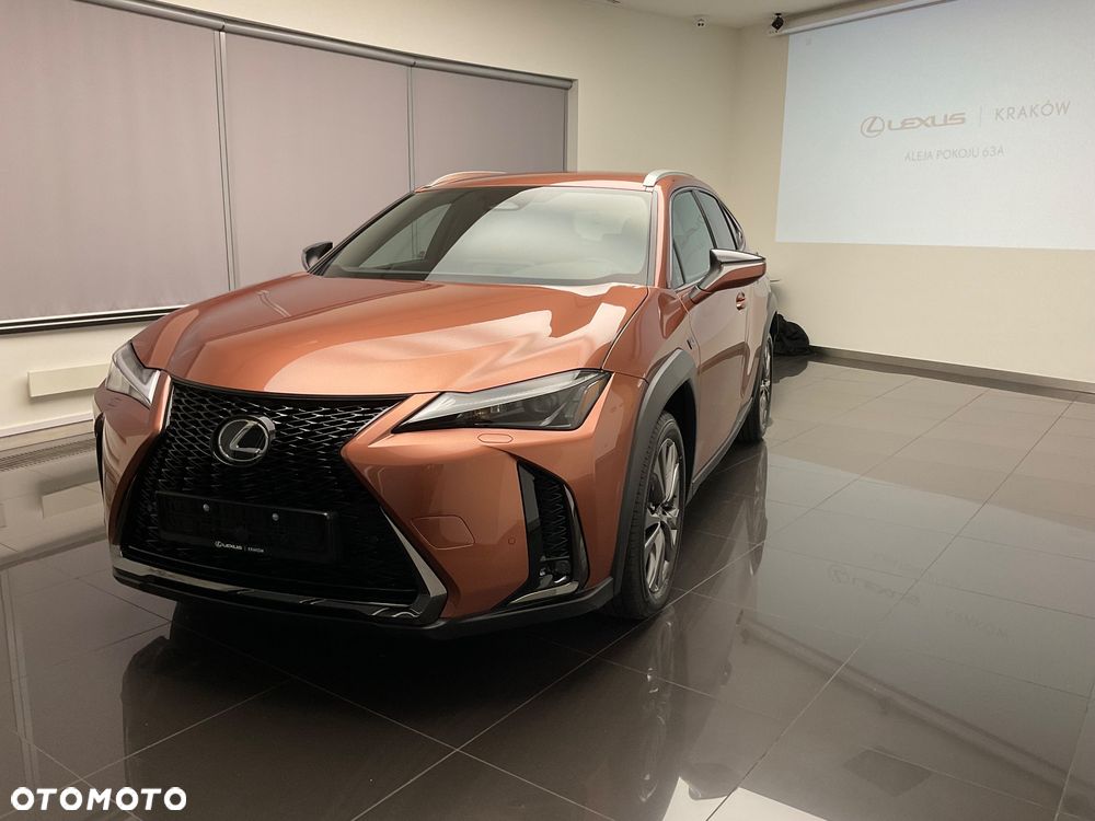 Lexus UX 300h F Sport Design - 2