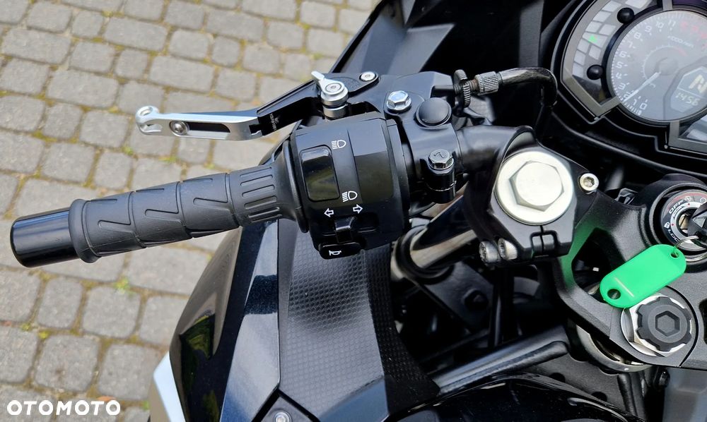 Kawasaki Ninja 400 - 9