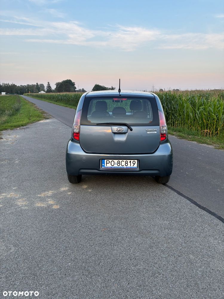 Daihatsu Sirion 1.3 - 6
