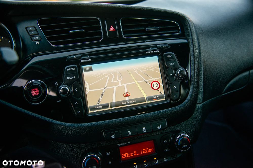 Kia Ceed 1.6 GDI ISG Platinum Edition - 34