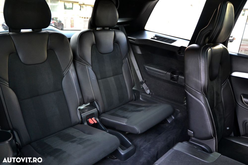Volvo XC 90 D5 AWD Geartronic RDesign - 25