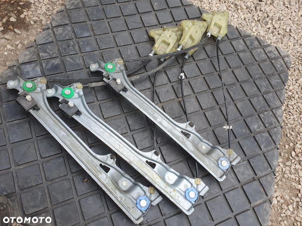 MECHANIZM PODNOŚNIK SZYBY PRAWY TYŁ OE 827000001R RENAULT LAGUNA III - 3