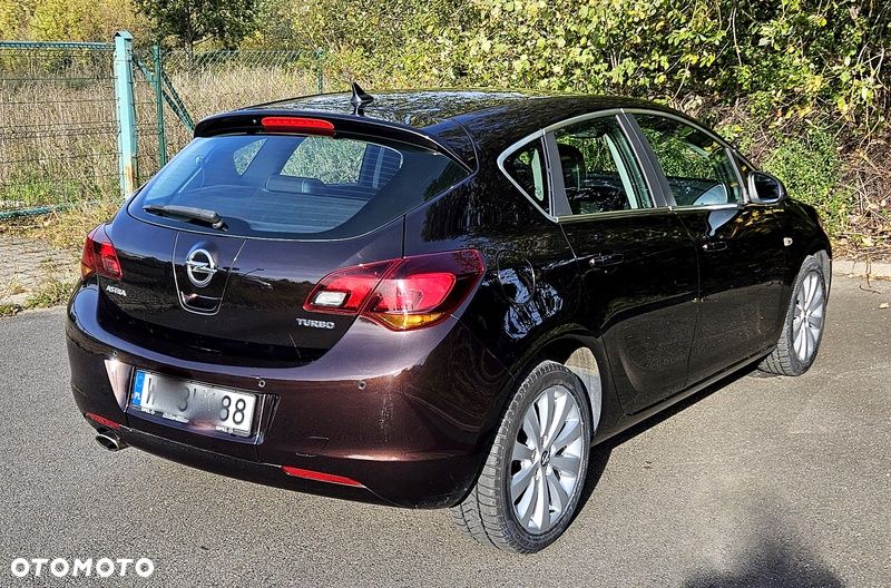 Opel Astra 1.4 T Cosmo - 14