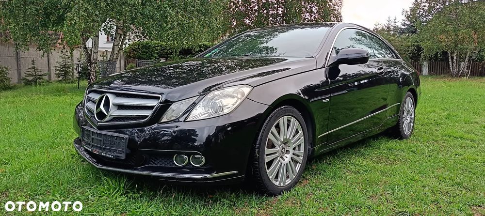 Mercedes-Benz Klasa E 250 CGI BlueEFFICIENCY Automatik Elegance - 4