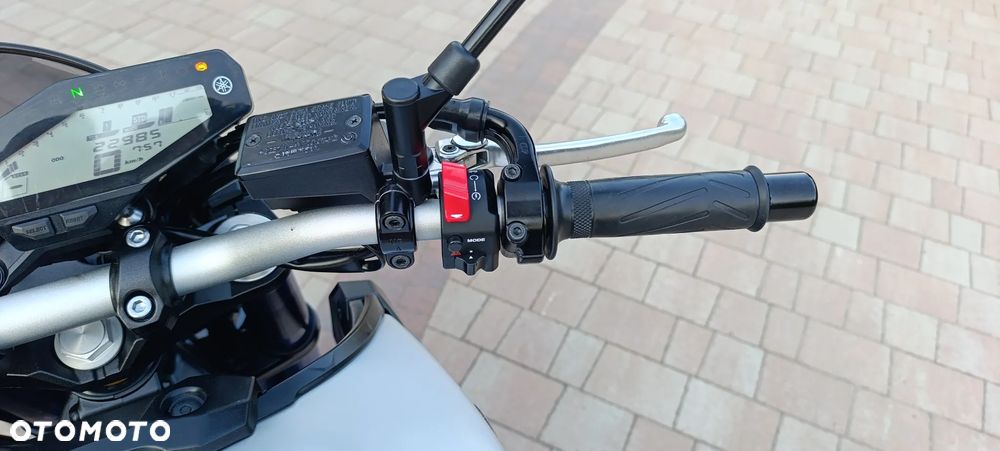 Yamaha MT - 12