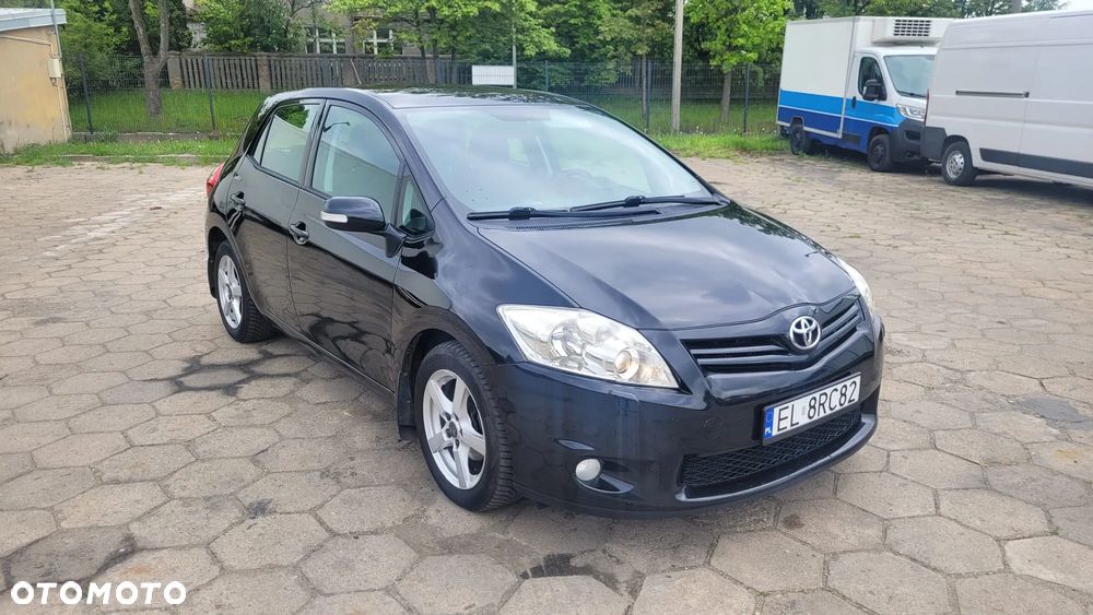 Toyota Auris 1.4 D-4D Premium MM - 4