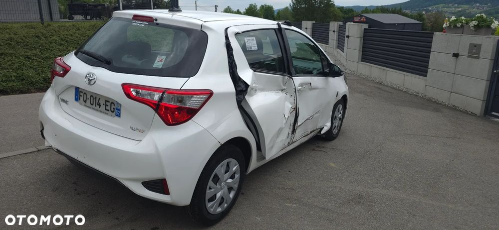 Toyota Yaris 1.5 VVT-iE Comfort - 15