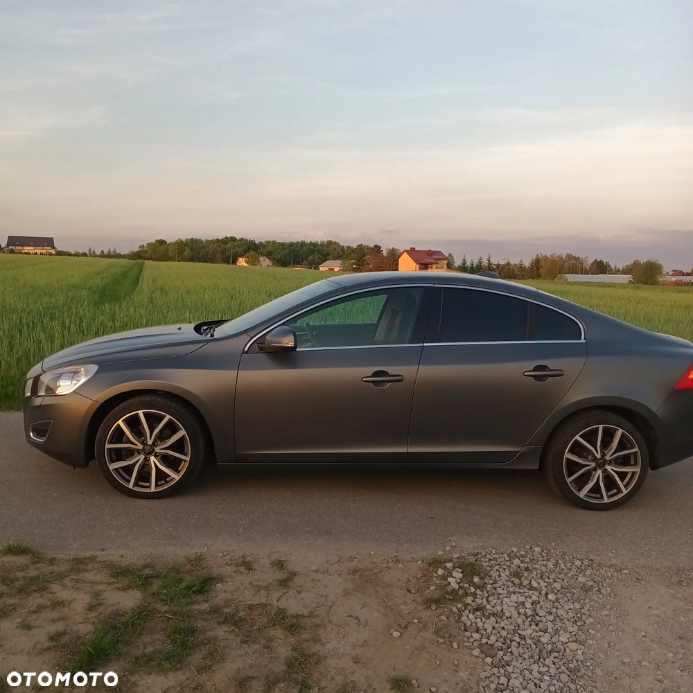 Volvo S60 D4 Geartronic Momentum - 10