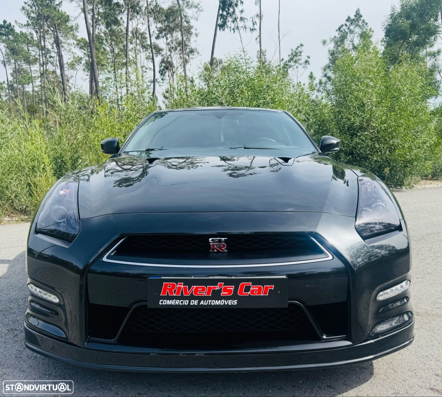 Nissan GT-R 3.8 V6 Black Edition - 8