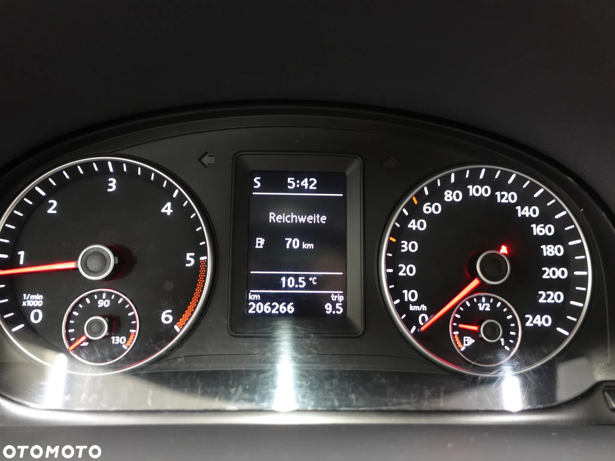 Volkswagen Touran 2.0 TDI DPF Comfortline - 36