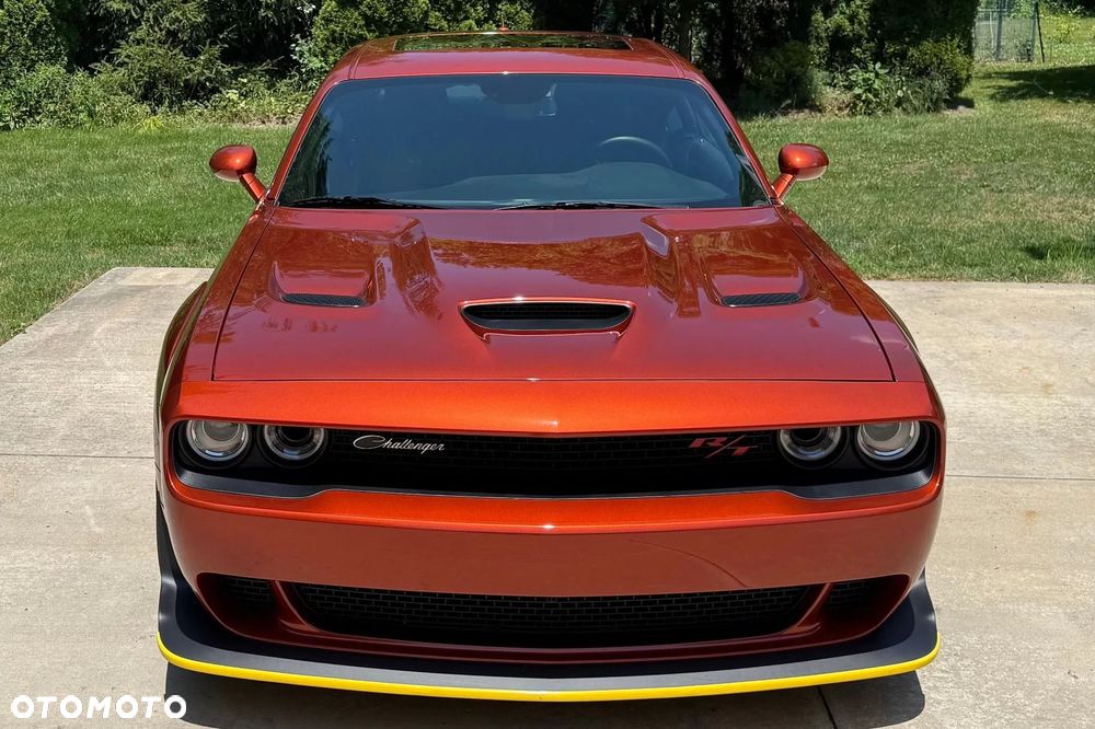 Dodge Challenger - 3