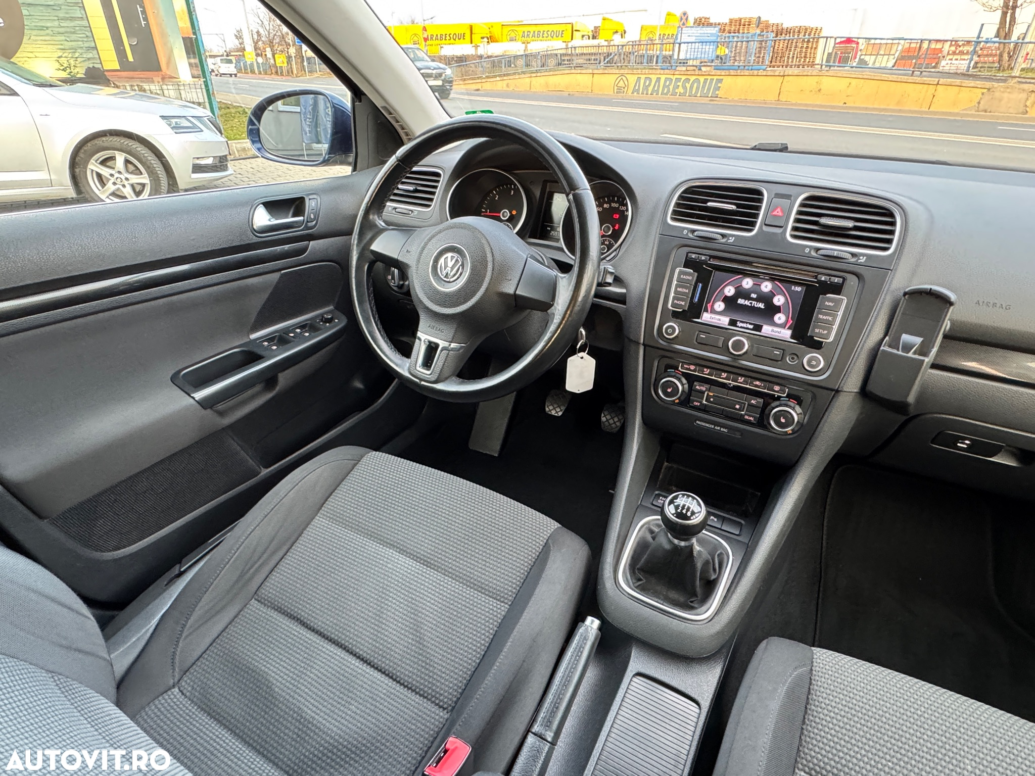 Volkswagen Golf 2.0 TDI Comfortline - 28