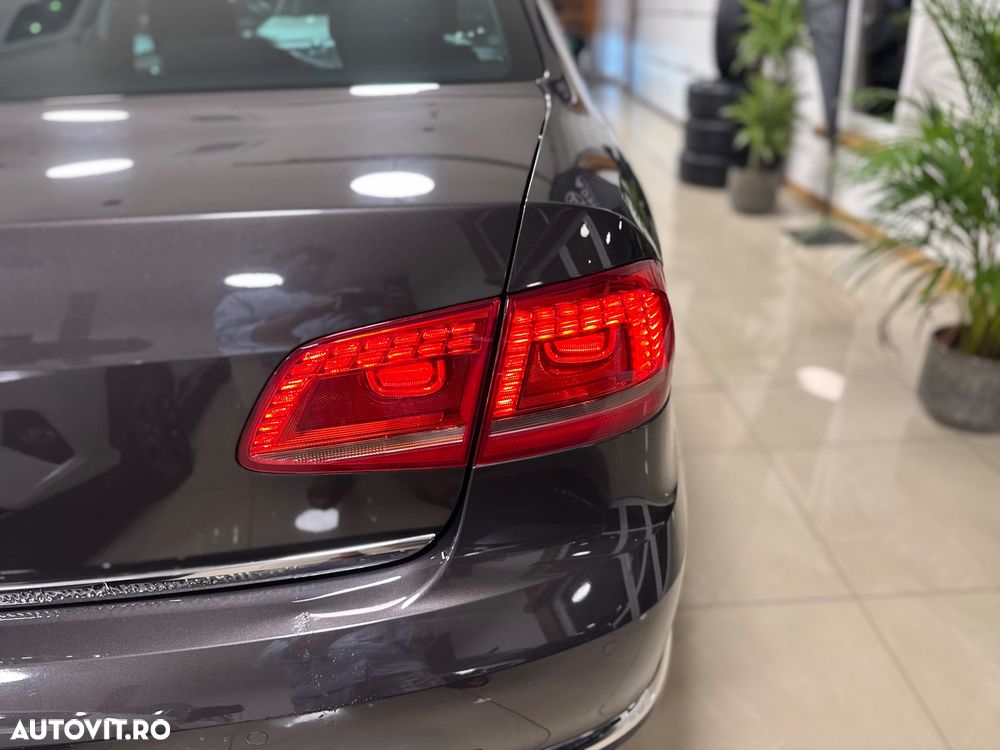 Volkswagen Passat 1.4 TSI BlueMotion Technology Highline - 36