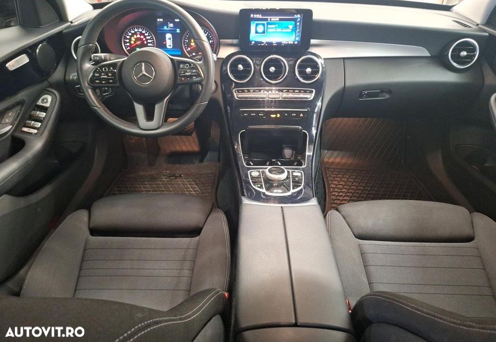 Mercedes-Benz C 220 d 4MATIC Aut - 7