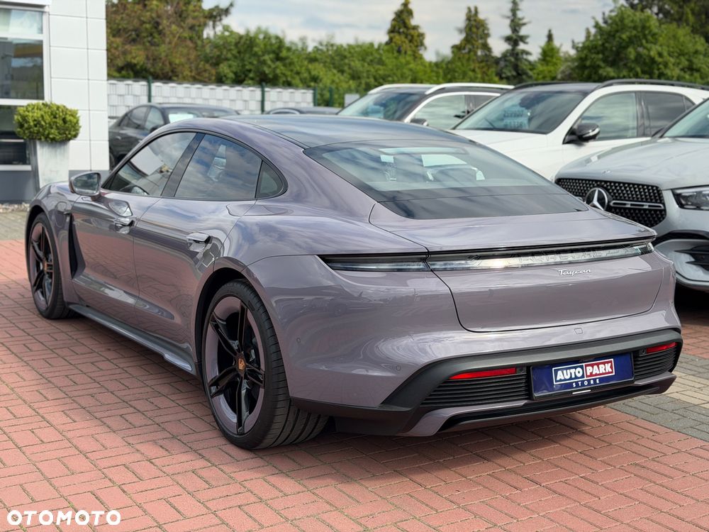 Porsche Taycan 105kWh Performance Plus - 3
