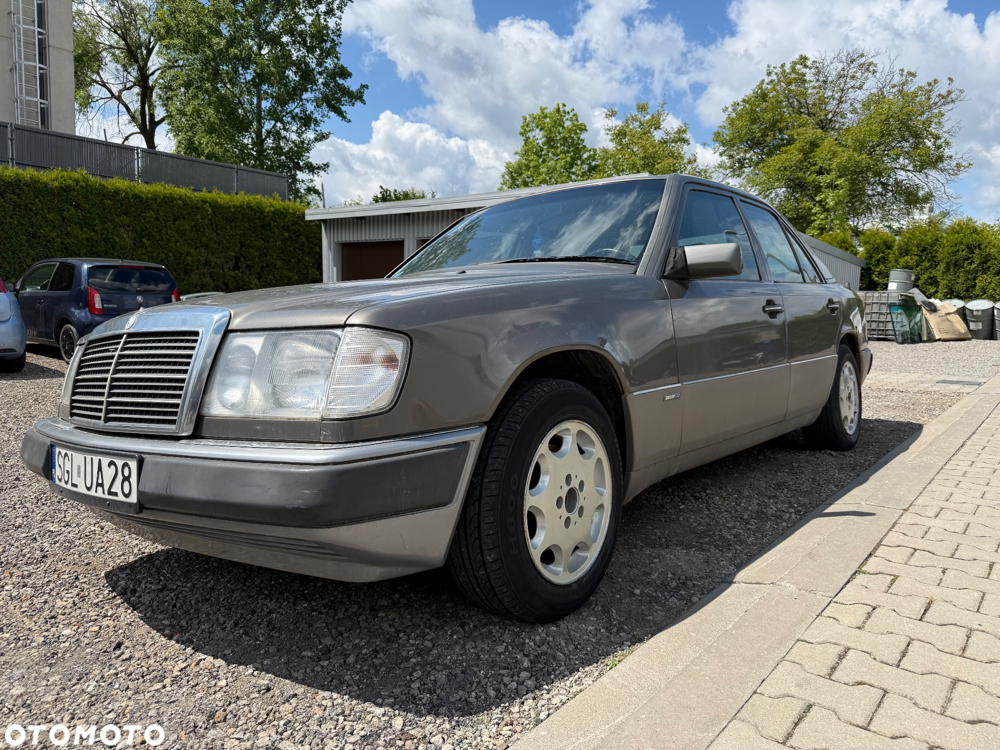 Mercedes-Benz W124 (1984-1993) - 22