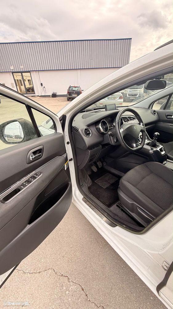 Peugeot 5008 - 16