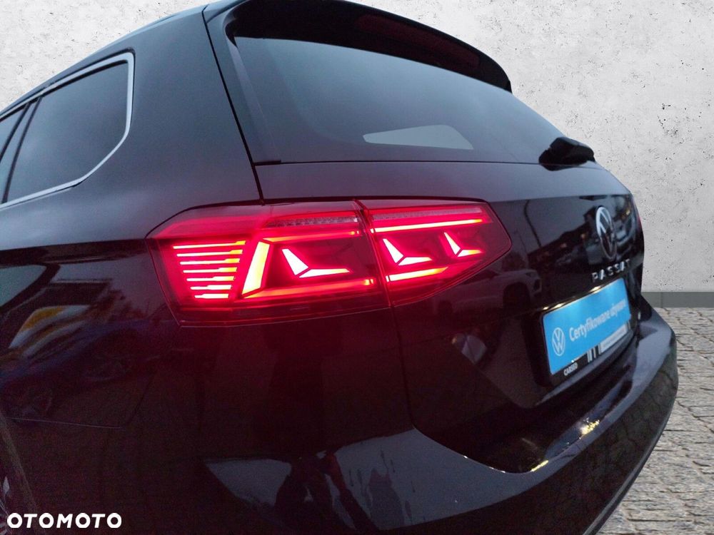 Volkswagen Passat - 33