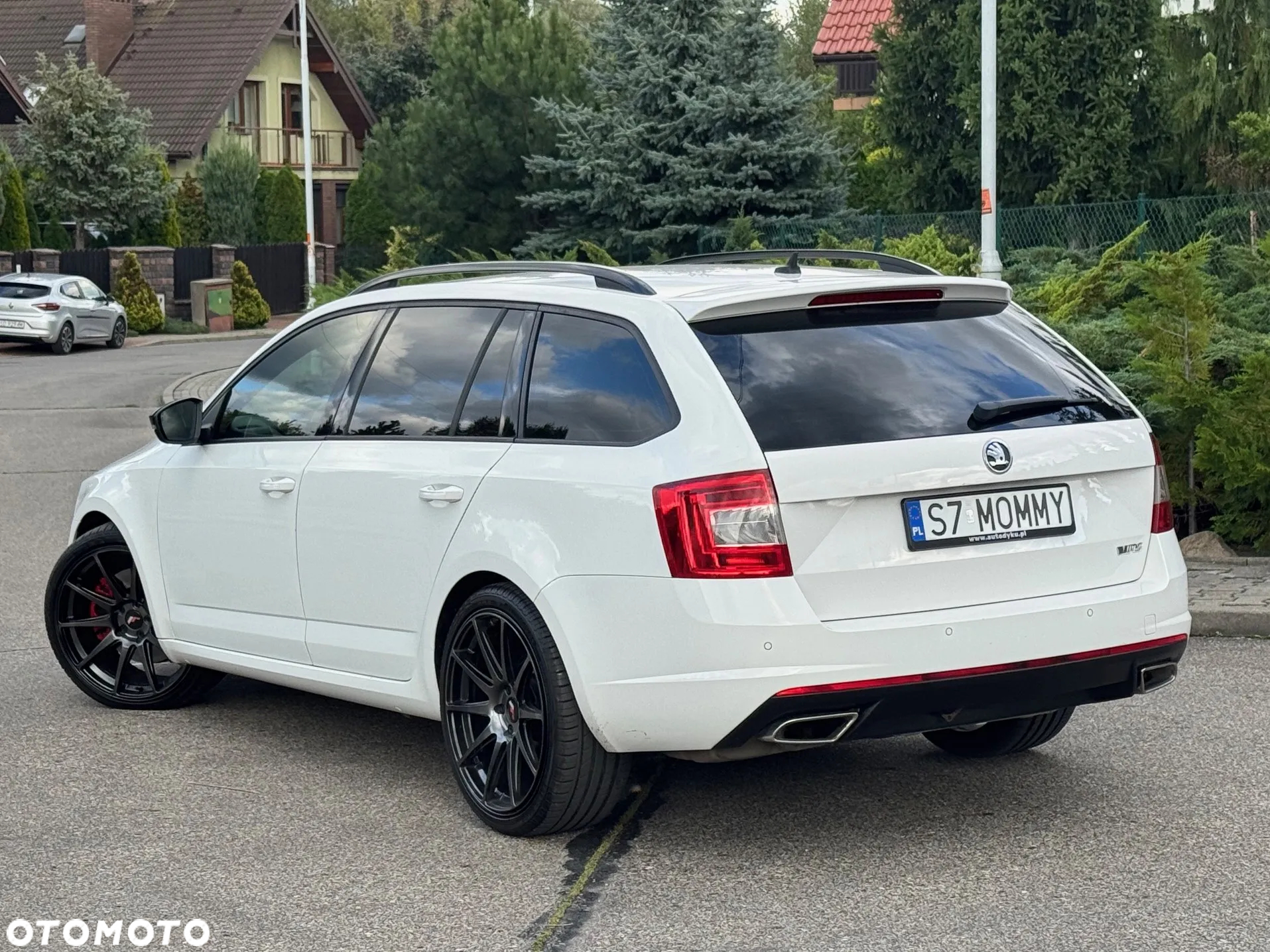 Skoda Octavia Combi 2.0 TDI DSG RS - 13