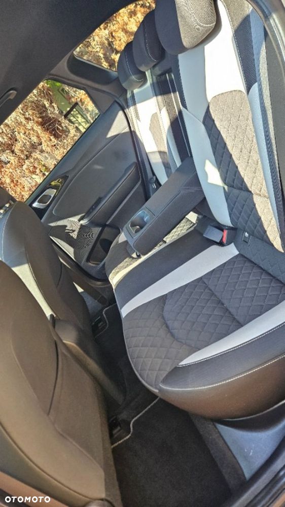 Kia Ceed SW 1.5 T-GDI DCT7 OPF GT Line - 19