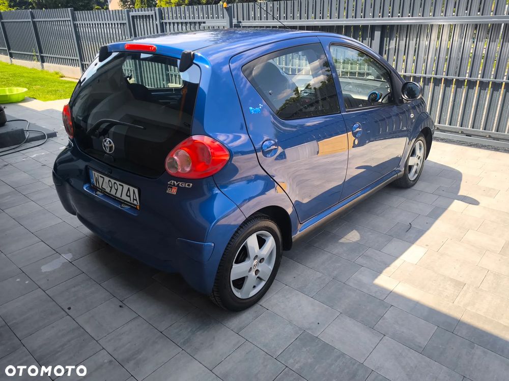 Toyota Aygo Blue - 4