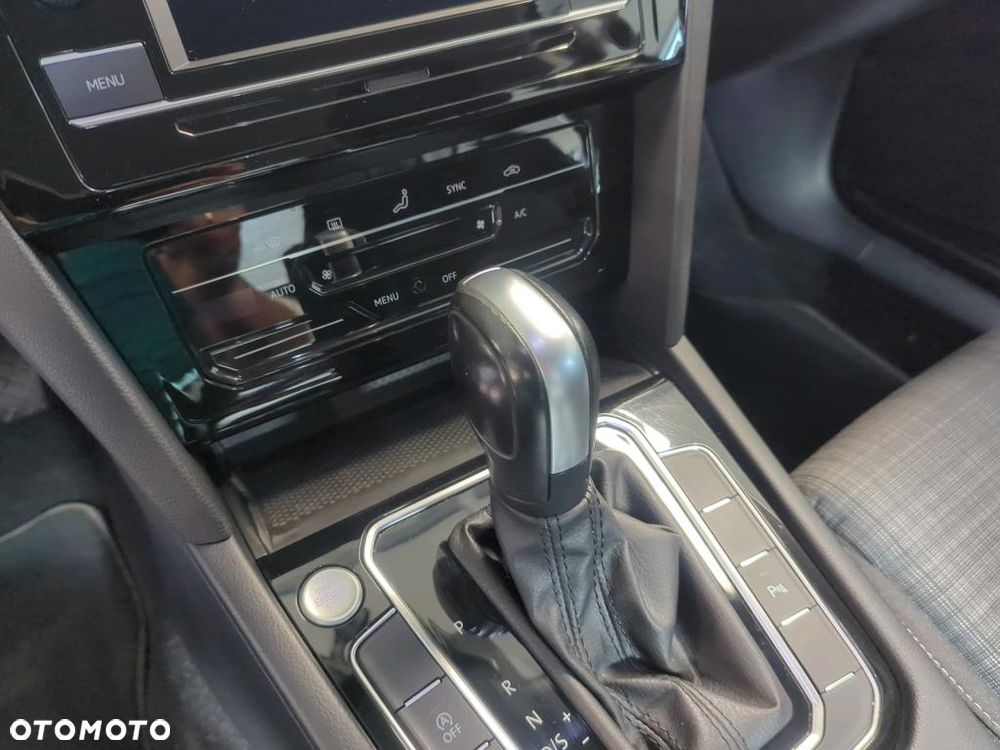 Volkswagen Passat 2.0 TDI EVO Business DSG - 13