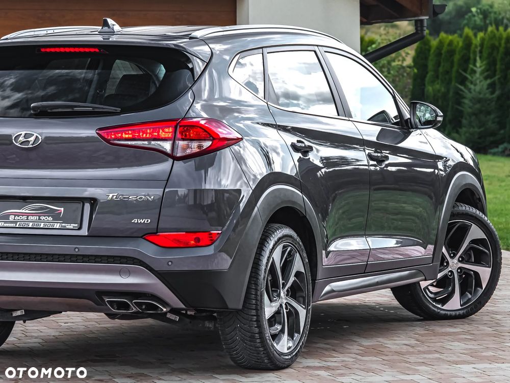 Hyundai Tucson 2.0 CRDi 4WD Automatik Advantage - 36