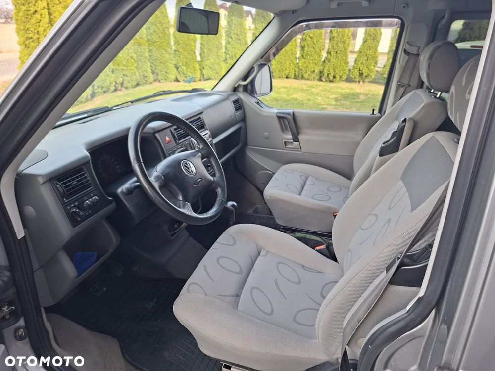 Volkswagen Multivan Standard - 5