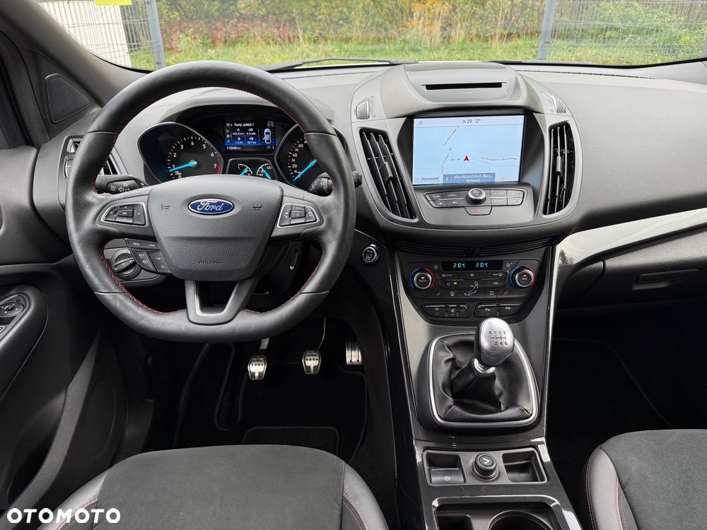 Ford Kuga 1.5 EcoBoost 2x4 ST-Line - 14