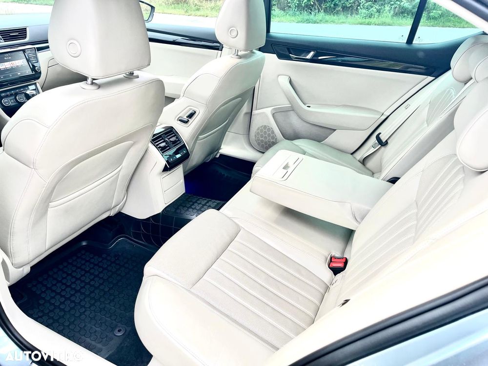 Skoda Superb 2.0 TDI 4X4 DSG L&K - 7