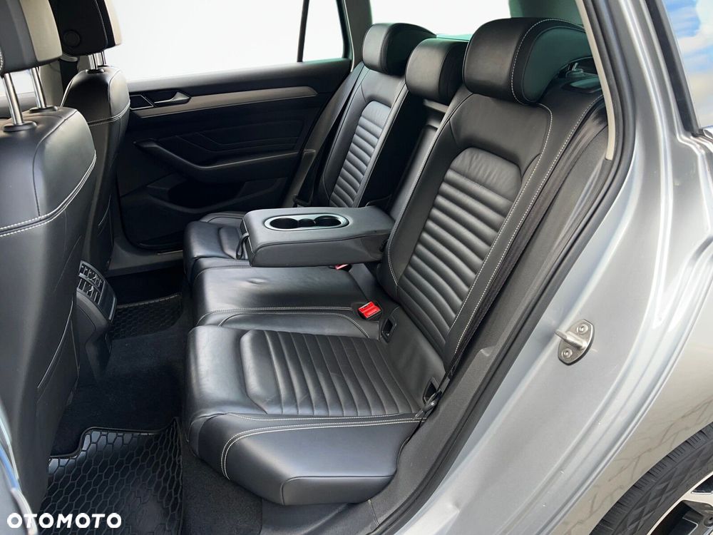 Volkswagen Passat 1.5 TSI EVO Elegance DSG - 11