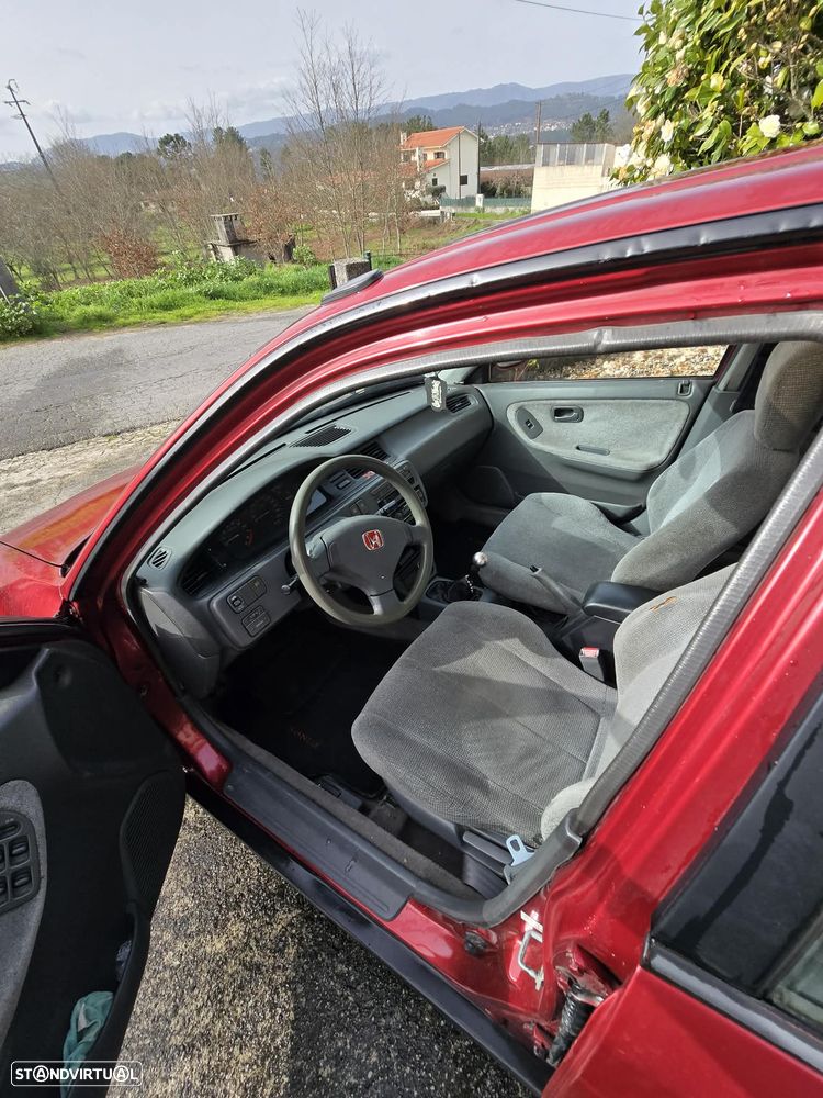 Honda Civic 1.6 ESi - 2