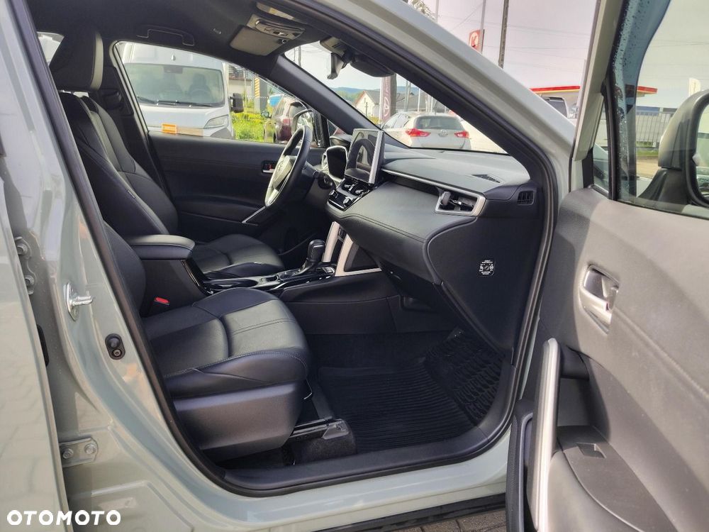 Toyota Corolla Cross - 8