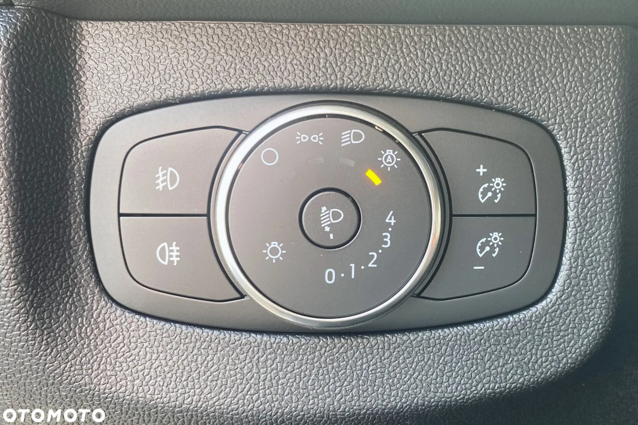 Ford Tourneo Courier 1.0 EcoBoost Trend - 15
