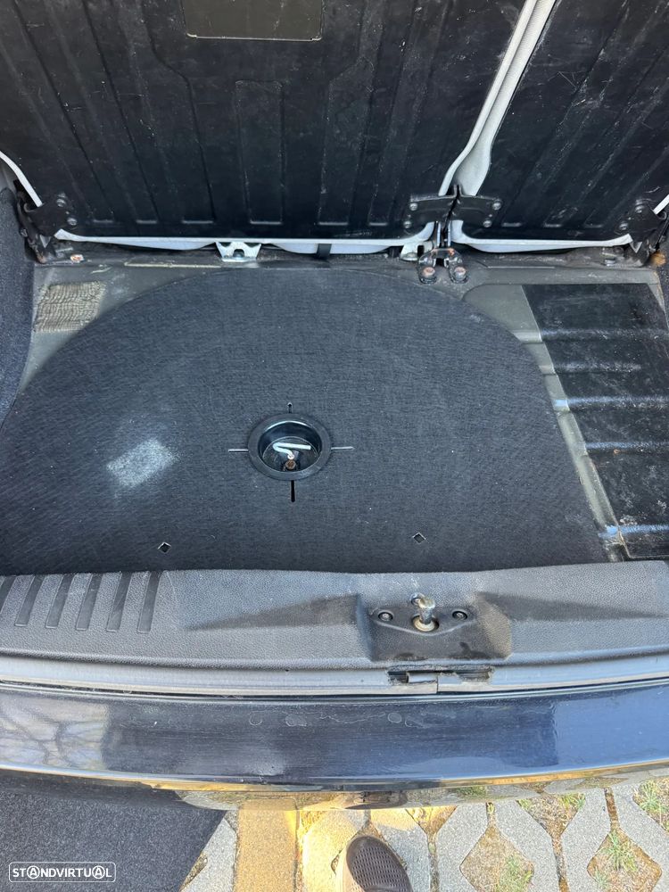 Ford Fiesta 1.25 Ghia - 21