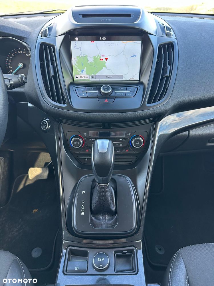 Ford Kuga 1.5 EcoBoost 4x4 Titanium - 9