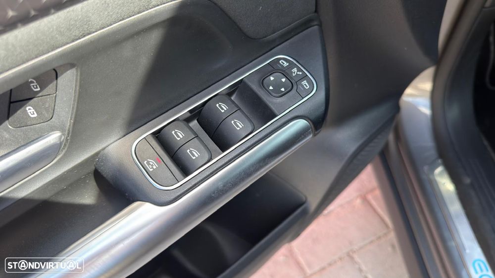 Mercedes-Benz EQA 250+ AMG Line - 22